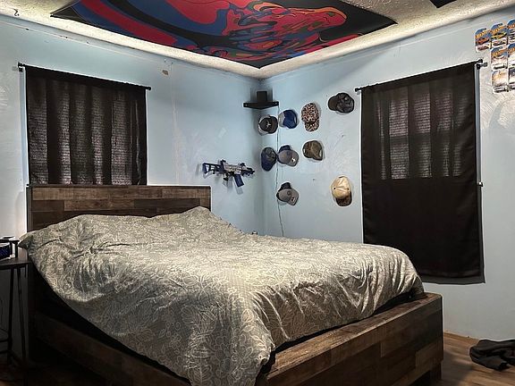 5th image of 233 Watkins Ln #3BEDS-2BATHS