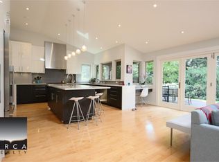 3685 Sunnycrest Dr, North Vancouver, BC V7R3C5