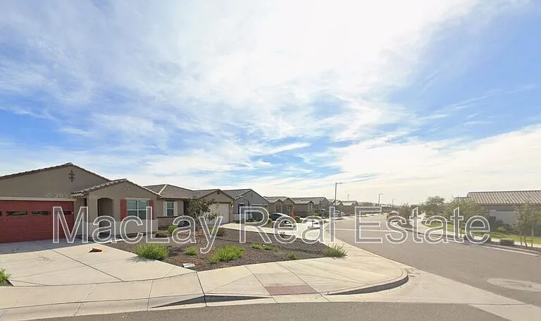 25361 N 144th Dr — Photo 30