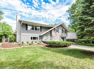 1533 Princeton Ln, Schaumburg, IL 60193