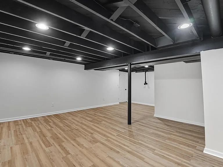 3605 SW Pryor Rd — Photo 16