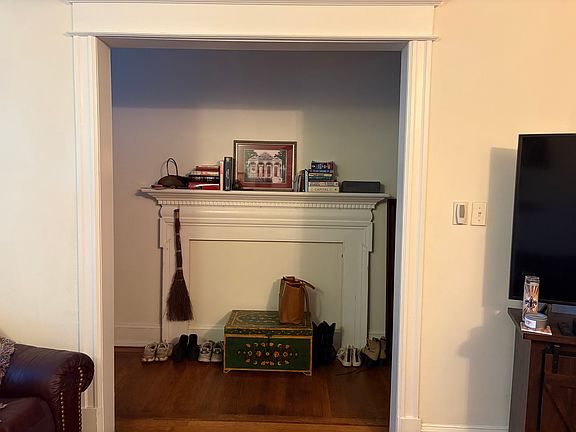 3rd image of 235 Tennessee Ave NE