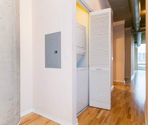 3rd image of 702 N Larrabee St #813