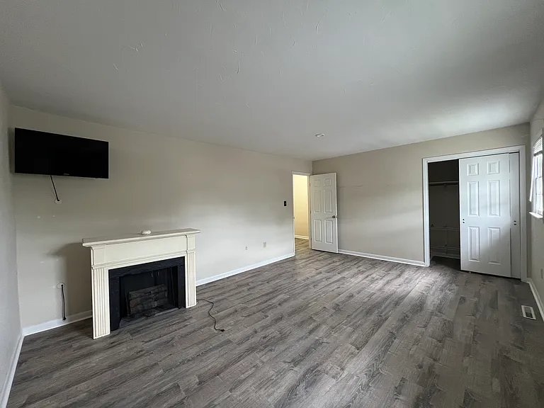 2519 Girard Ave — Photo 21