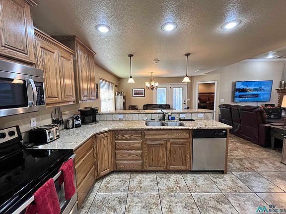 5th image of 2124 Enloe Dr