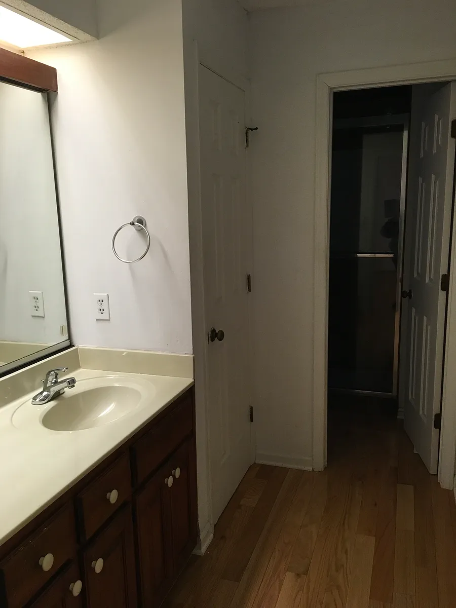 Building Photo - 265 Pinyon Cir