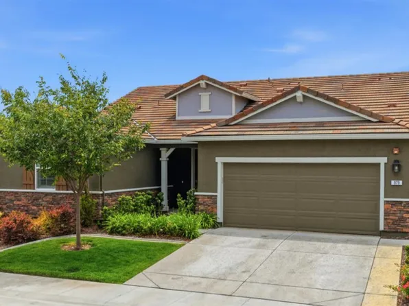 979 Carson River Dr, Lincoln, CA 95648