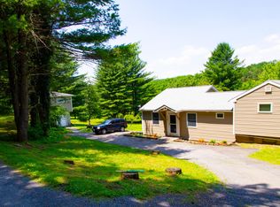 135 South Ln, Stroudsburg, PA 18360