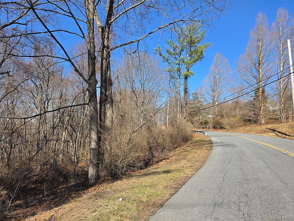 1st image of 6 Willow Road