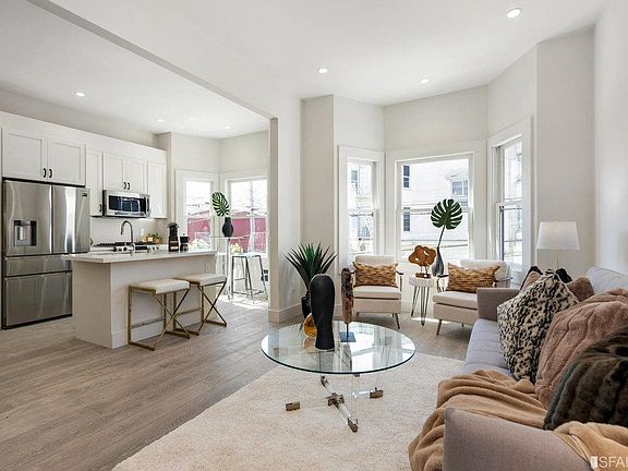 2nd image of 588 Chestnut St #590