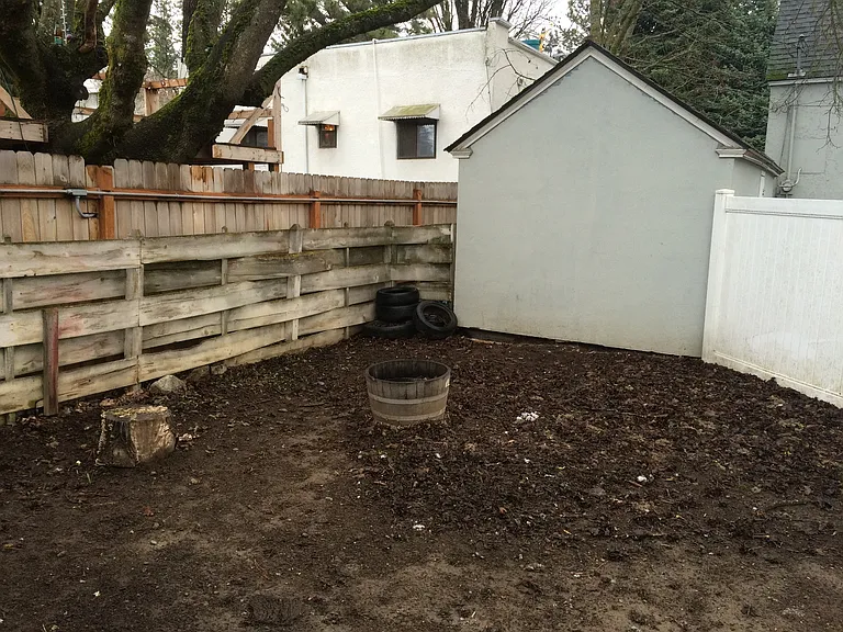 807 N Government Way — Photo 4