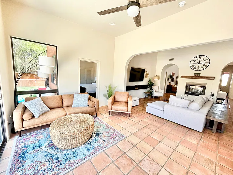 5410 N Cabrillo Ct — Photo 11
