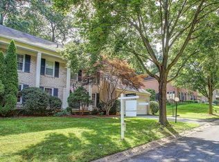 18821 S Meadow Fence Rd, Montgomery Village, MD 20886