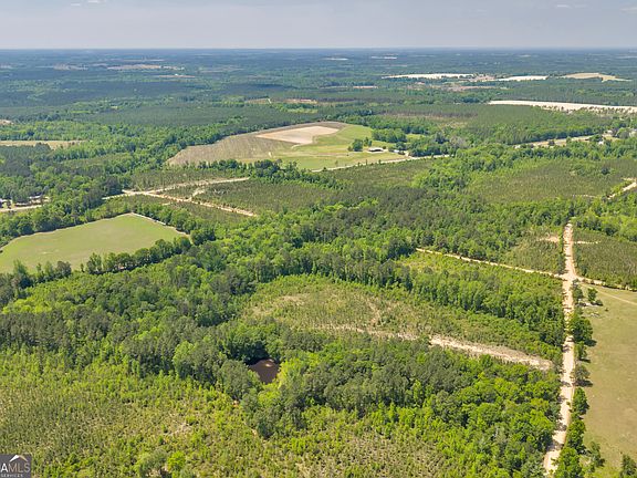 3rd image of 30 Graham Ln