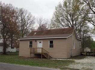 114 Colfax St, Mount Olive, IL 62069