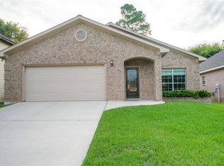 6862 Kingston Cove Ln, Willis, TX 77318