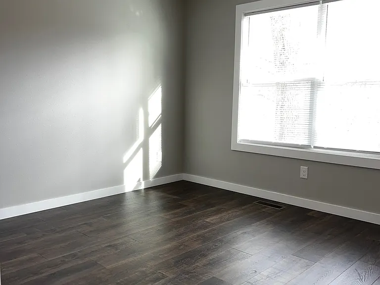 66 Hickory Hill Ln — Photo 2