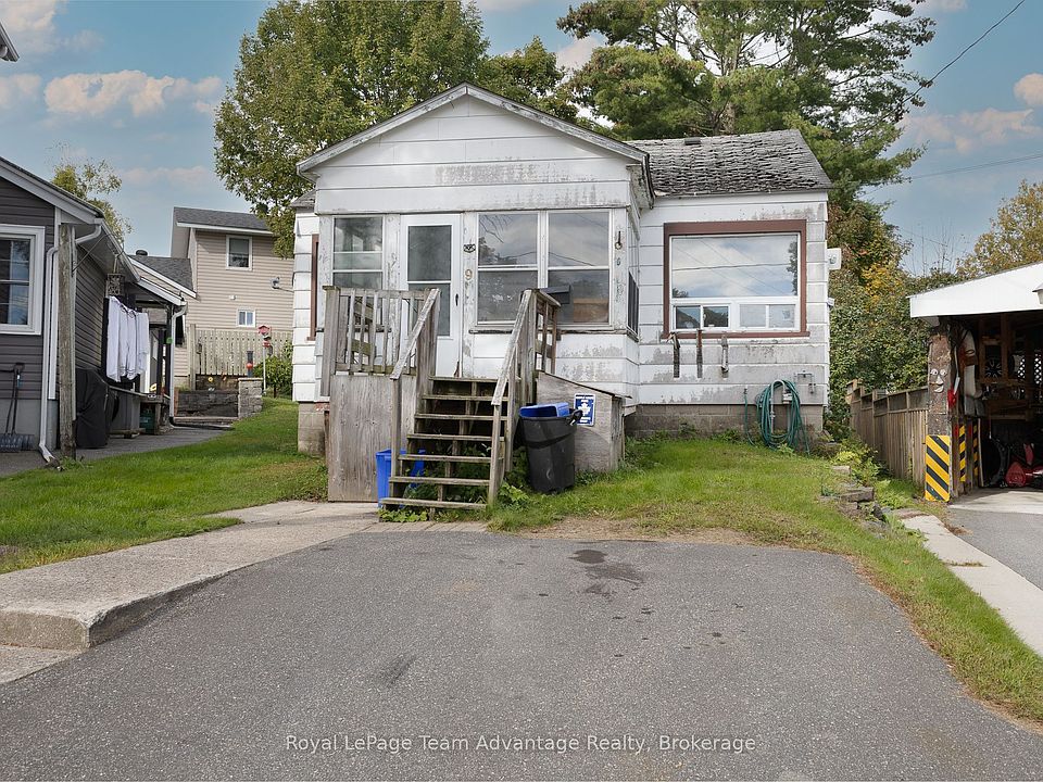 1st image of 9 Elizabeth Ct