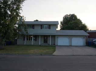 1231 Central Ave N, Beulah, ND 58523