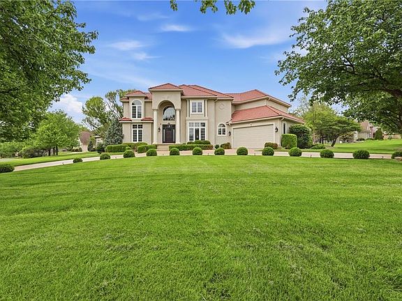 3rd image of 3500 S Saddle Ridge Dr