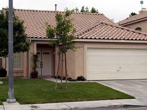 1st image of 6021 Canyon Gap Dr