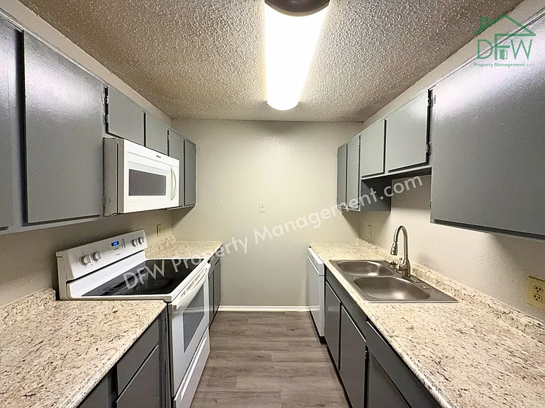 219 Fry St #6 — Photo 8
