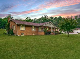 2716 Mud Pike, Christiansburg, VA 24073