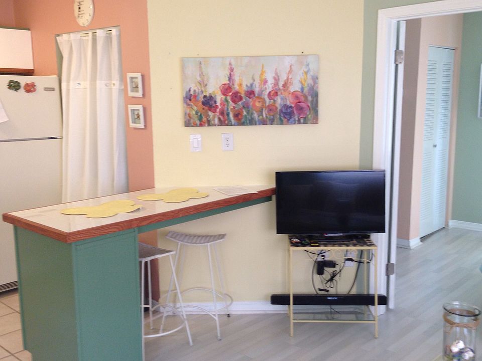 Ocean breezes abound!