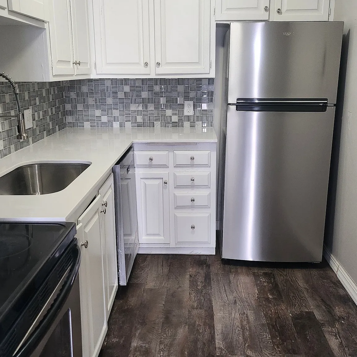 2 bed, 1085 sqft, $1,295 — Photo 3