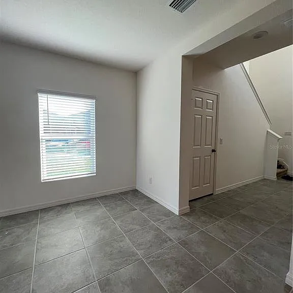 435 Annabelle Way — Photo 6