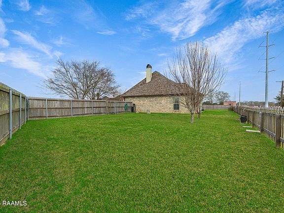 4th image of 9702 Belle Place Cir