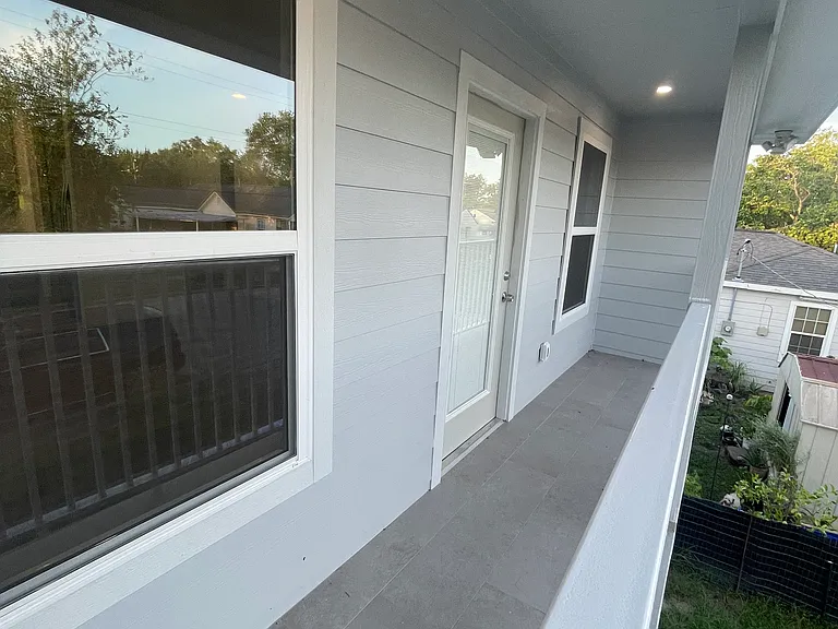 624 Center St #A — Photo 13