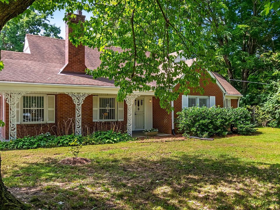 1st image of 717 Currey Rd