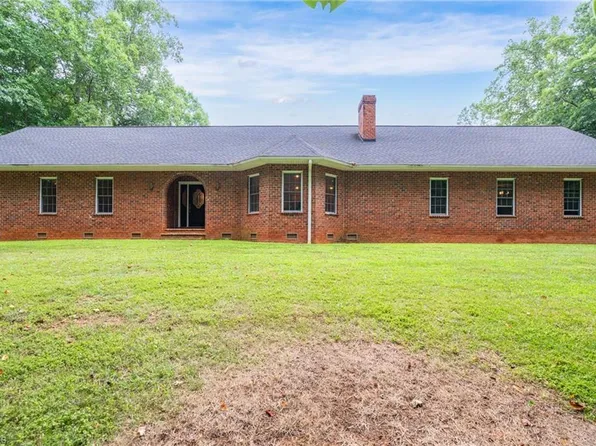 230 Marshall Smith Rd, Colfax, NC 27235