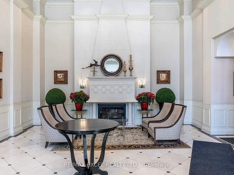 350 Red Maple Rd #508 — Photo 23
