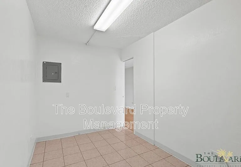 1260 Richard Ln #B318 — Photo 9
