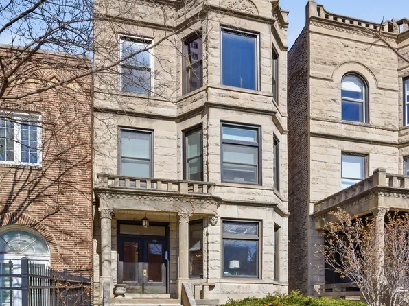 724 W Grace St #1, Chicago, IL 60613