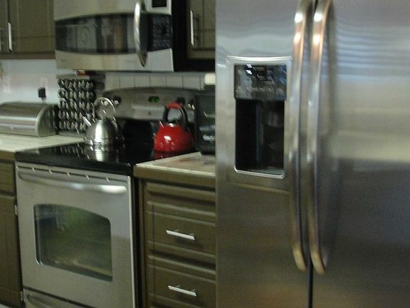 4th image of 1235 NE Oleary St
