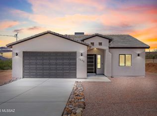 1560 Pinguinos Ct, Rio Rico, AZ 85648