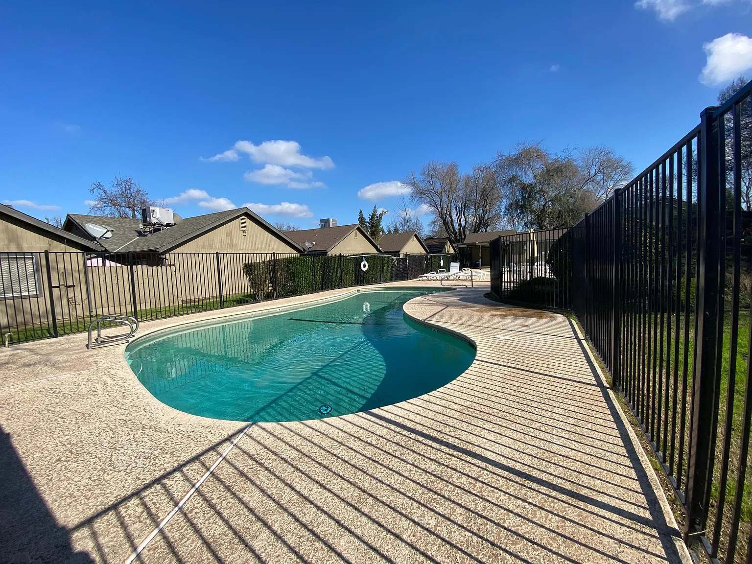 2 bed, 1223 sqft, $1,750 — Photo 3