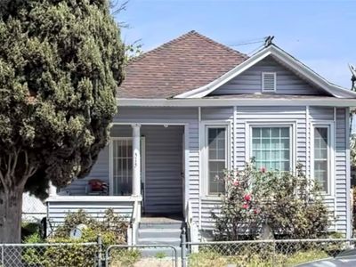 515 E 21st St, Los Angeles, CA, 90011