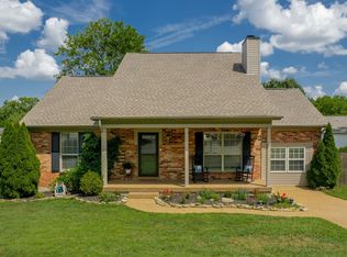 102 Oxford Ct, Goodlettsville, TN 37072