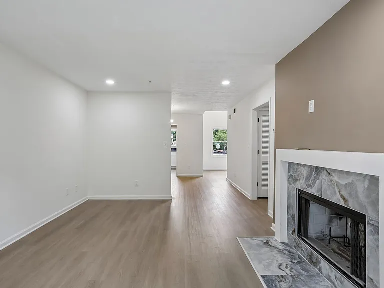 2280 Wellington Cir — Photo 19