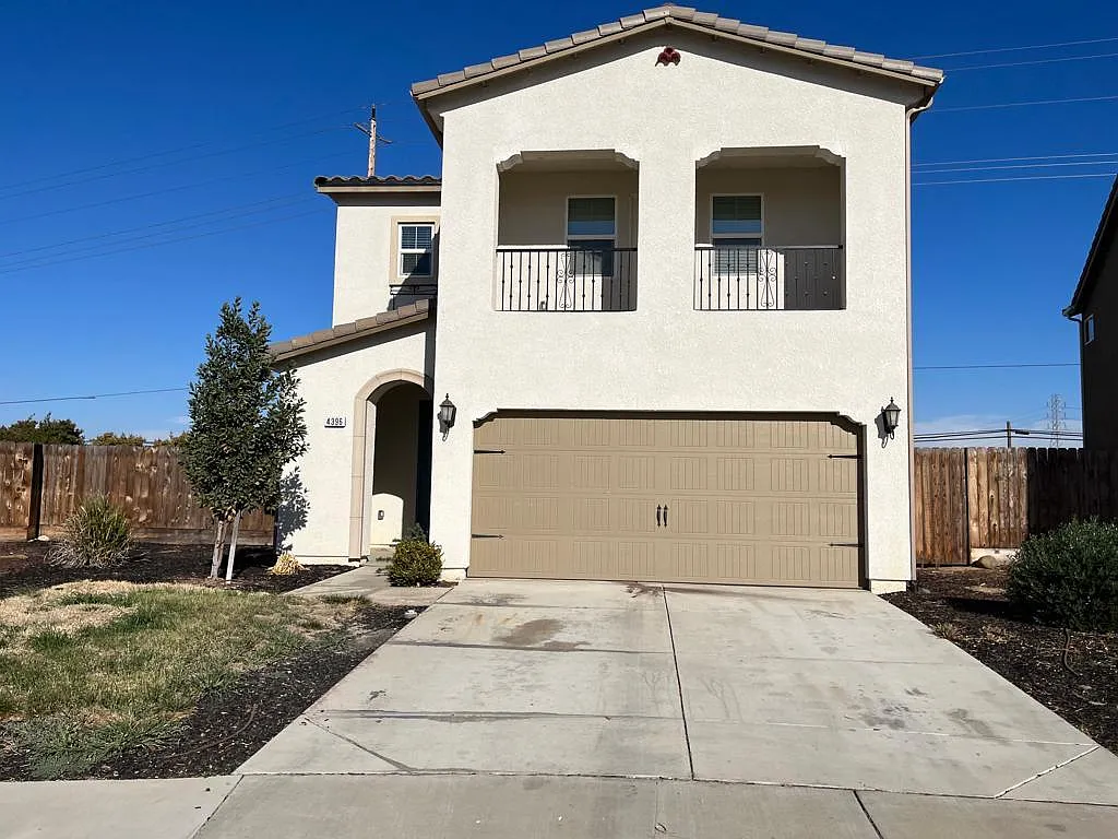 4396 Strathmore Pl photo 1