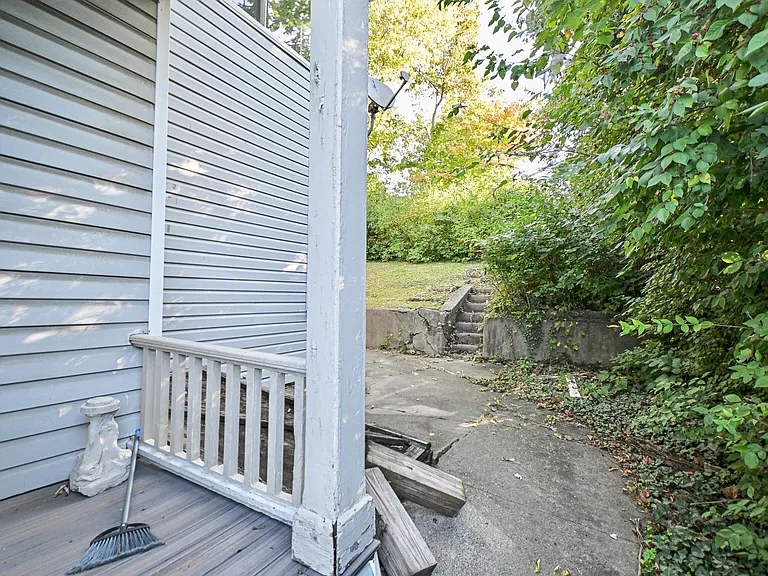962 Hawthorne Ave #2 — Photo 36