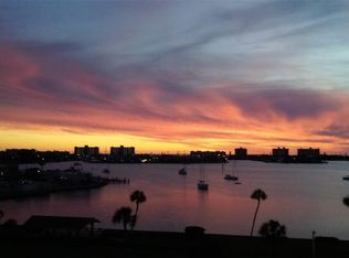 4550 Cove Cir APT 505, Saint Petersburg, FL 33708