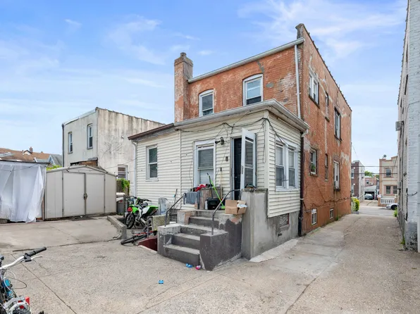 31-29 100th Street image 5 of 27