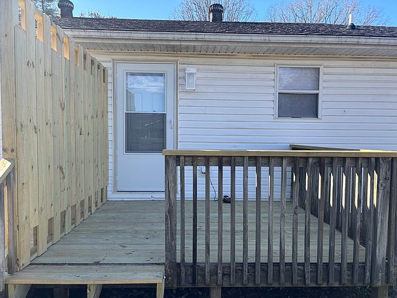 2nd image of 2116 Stafford St #B