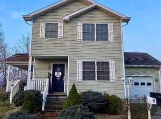 7 Antigua Trl, Hazard, KY 41701