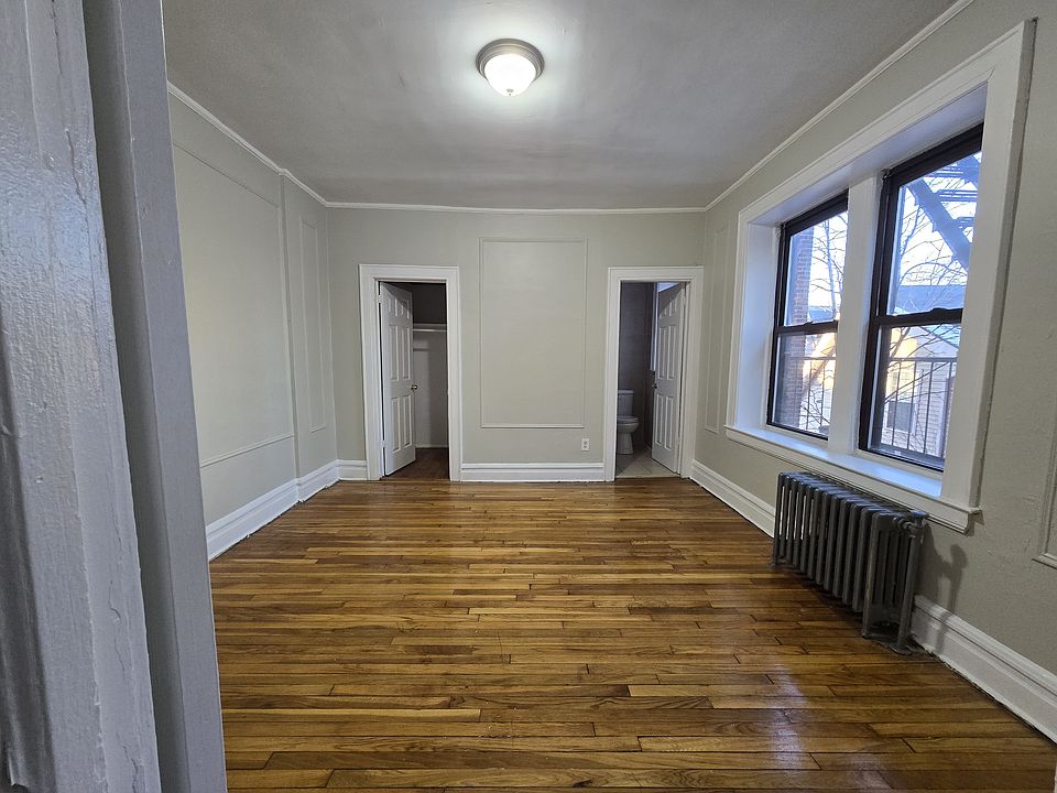 2nd image of 245-244 Roseville Ave #244D